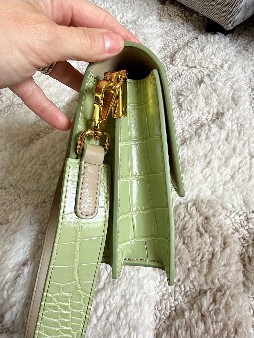 JW PEI green croc embossed shoulder crossbody bag - Picture 5 of 13